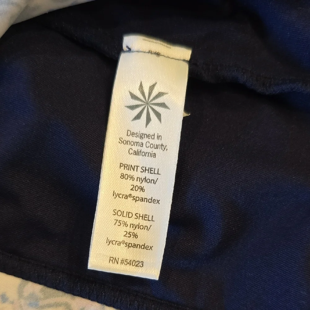 Athleta Rashguard